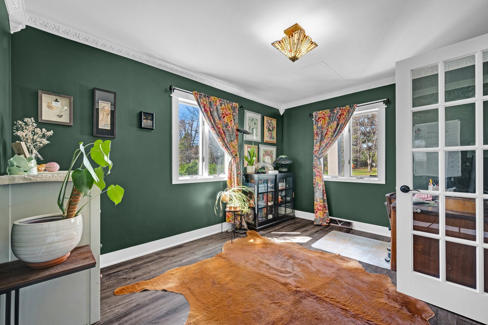 903 Crestline Drive Normal, IL 61761 - Photo 13 of 35 a living room with furniture and a window