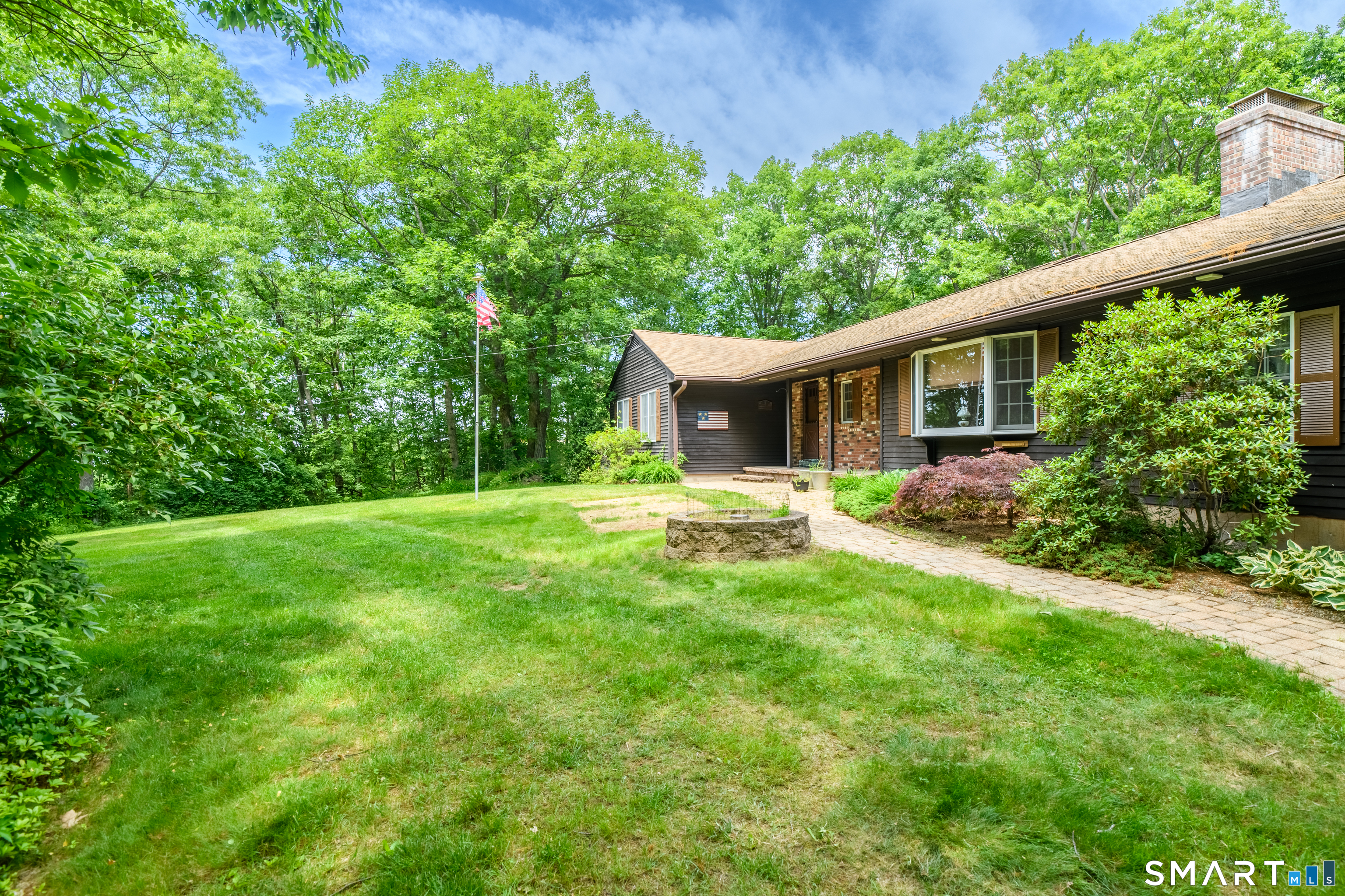 1020 Bartholomew Road Middletown, CT 06457 - Photo 3 of 40