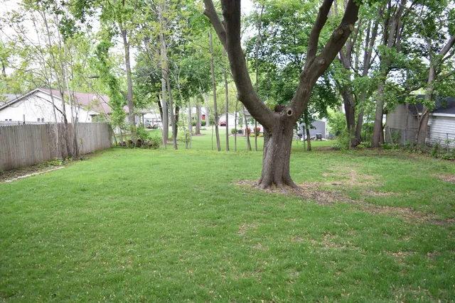 $2,200 | 764 Buckeye Street, Elgin, IL 60123