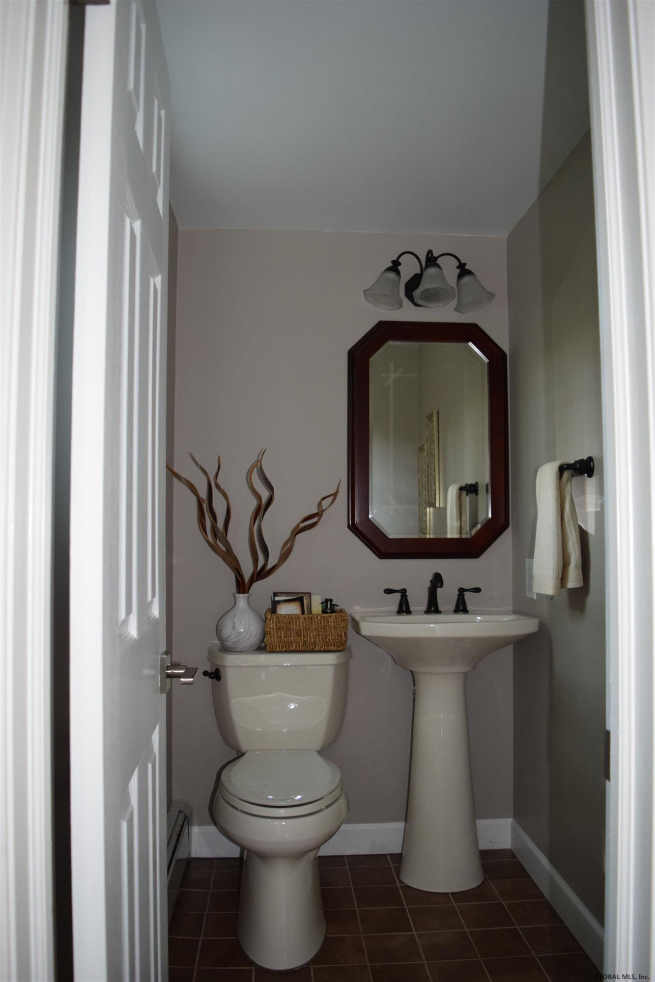 3174 Lone Pine Road Schenectady, NY 12303 - Photo 16 of 48 Photo 16