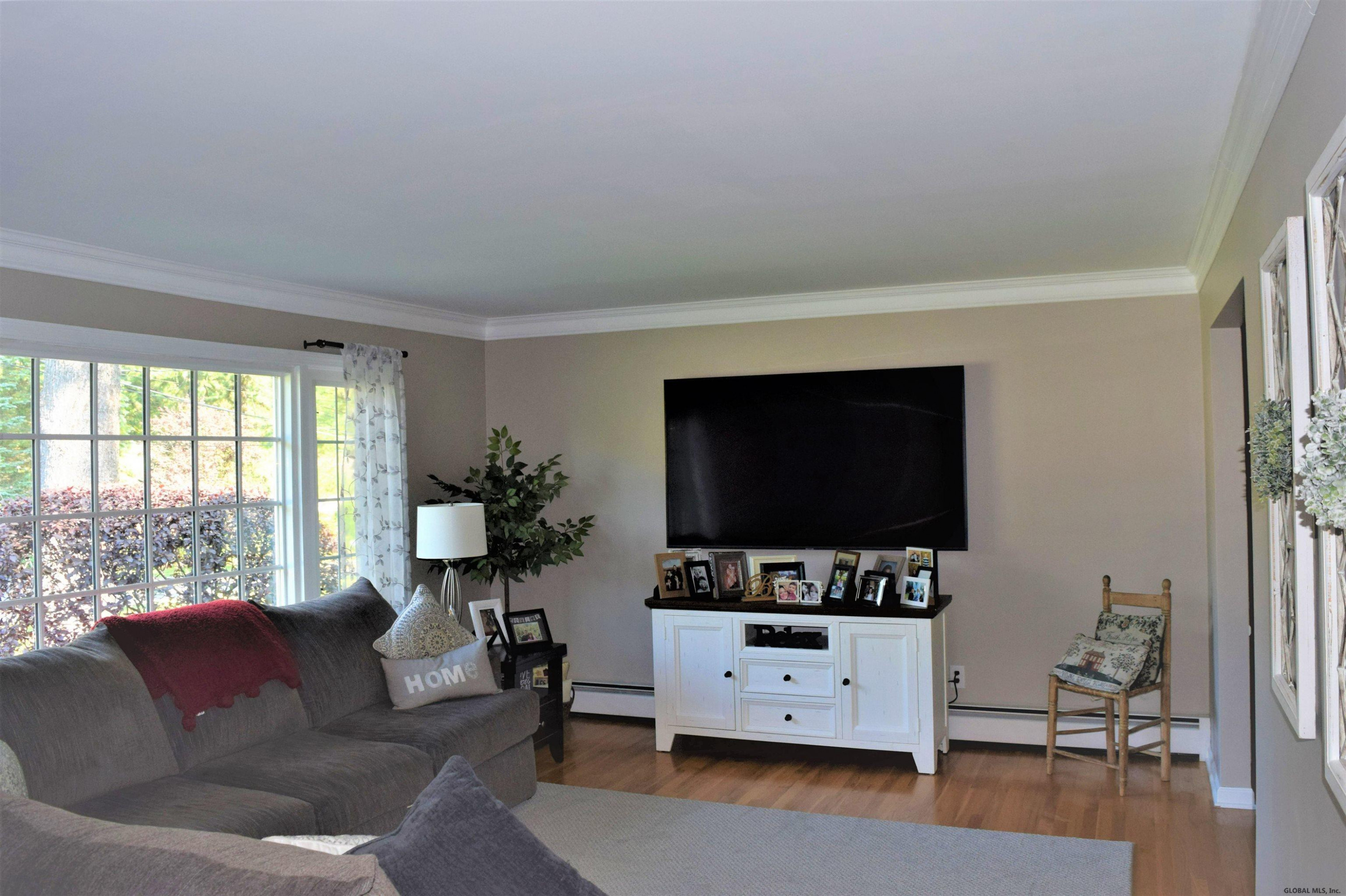 3174 Lone Pine Road Schenectady, NY 12303 - Photo 20 of 48 Photo 20