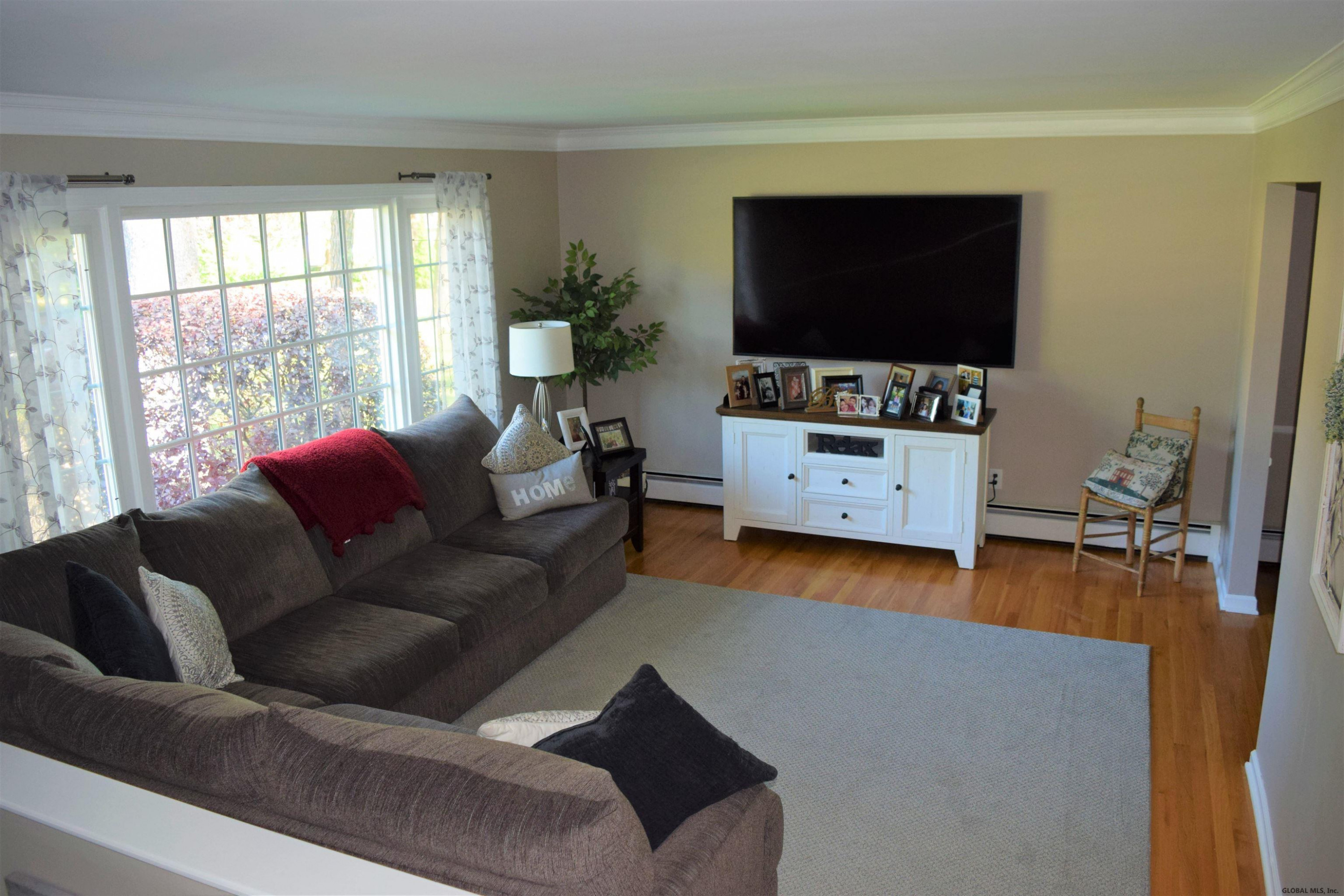 3174 Lone Pine Road Schenectady, NY 12303 - Photo 21 of 48 Photo 21