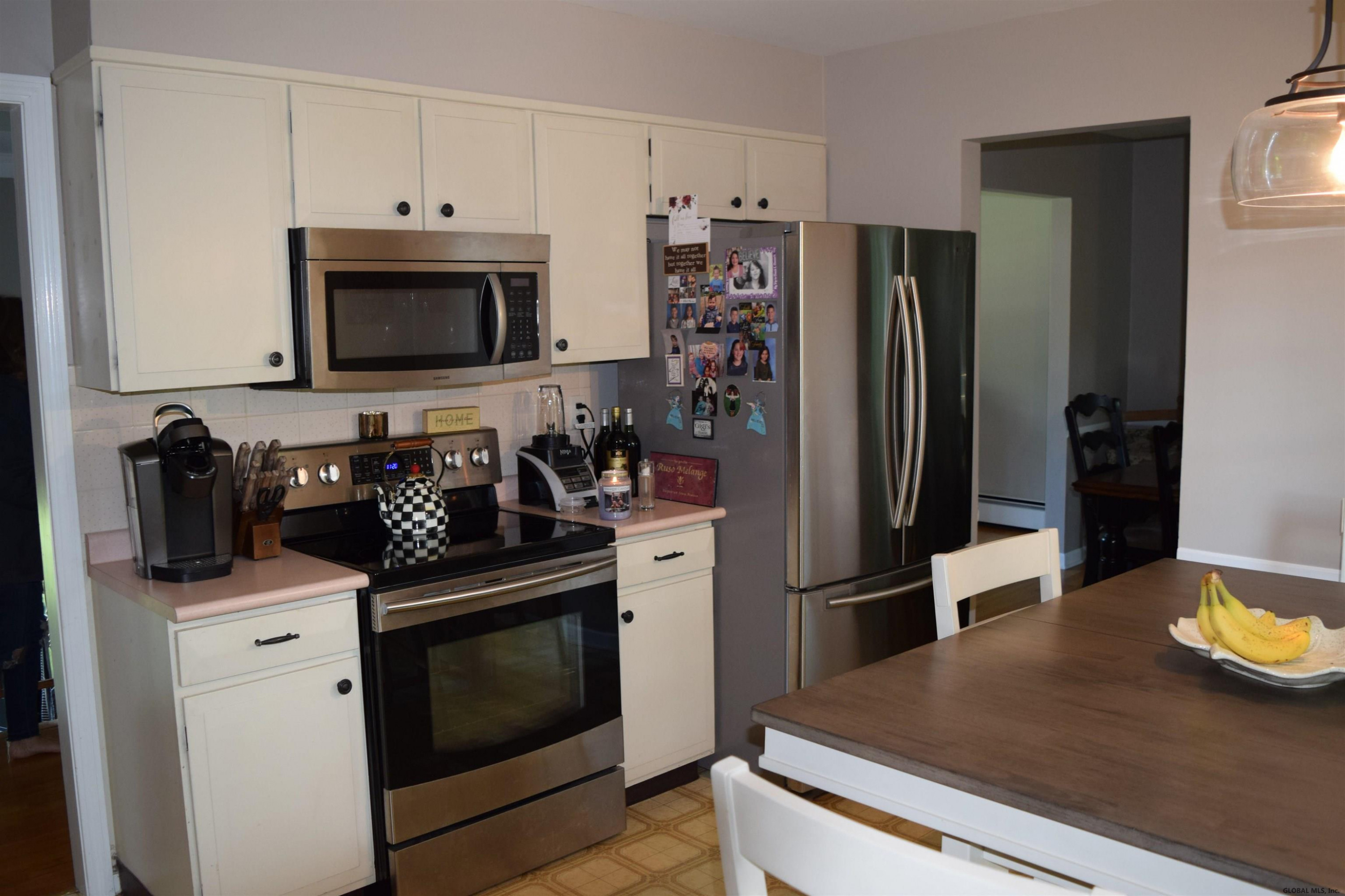 3174 Lone Pine Road Schenectady, NY 12303 - Photo 26 of 48 Photo 27