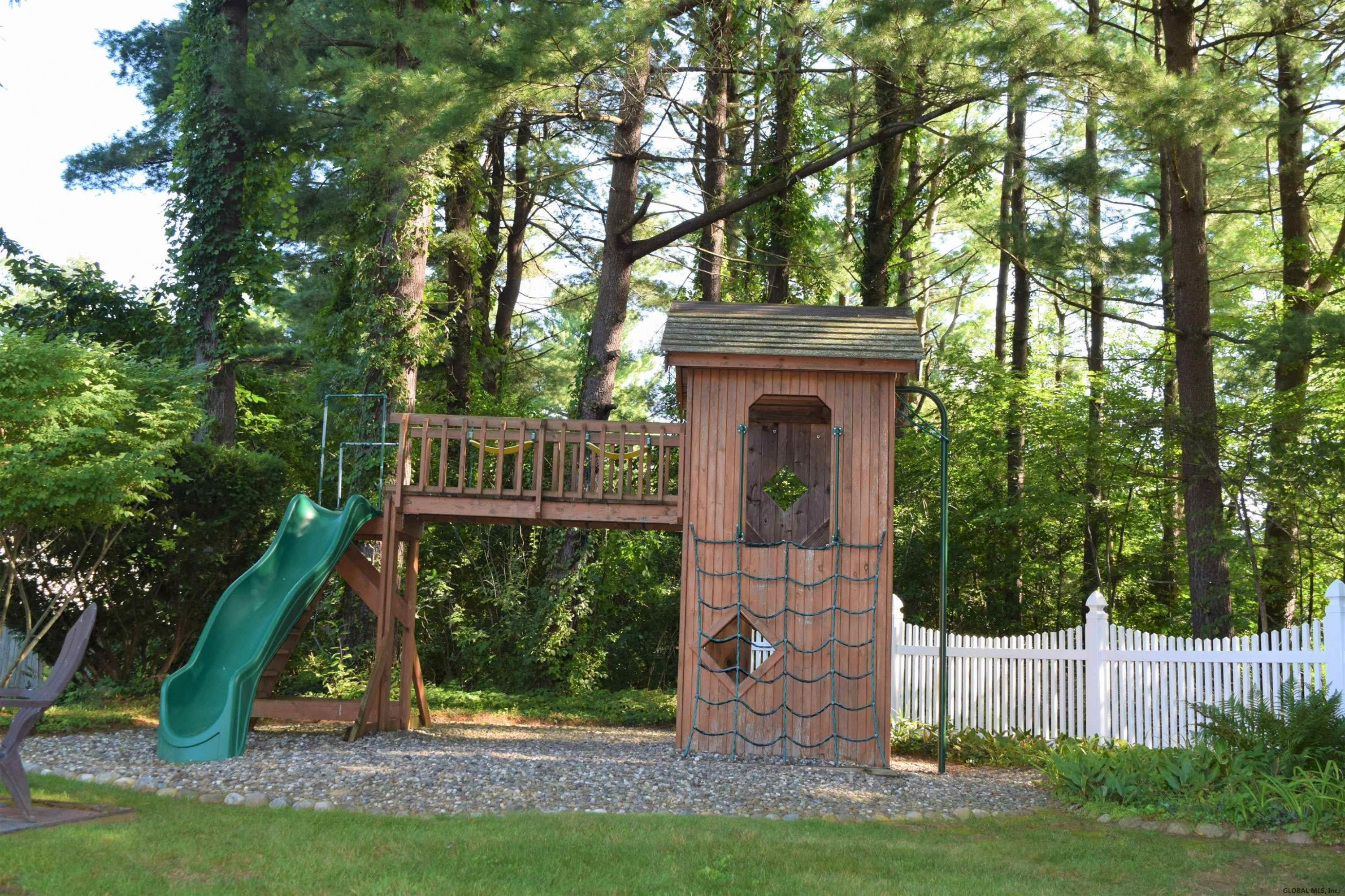 3174 Lone Pine Road Schenectady, NY 12303 - Photo 47 of 48 Photo 50