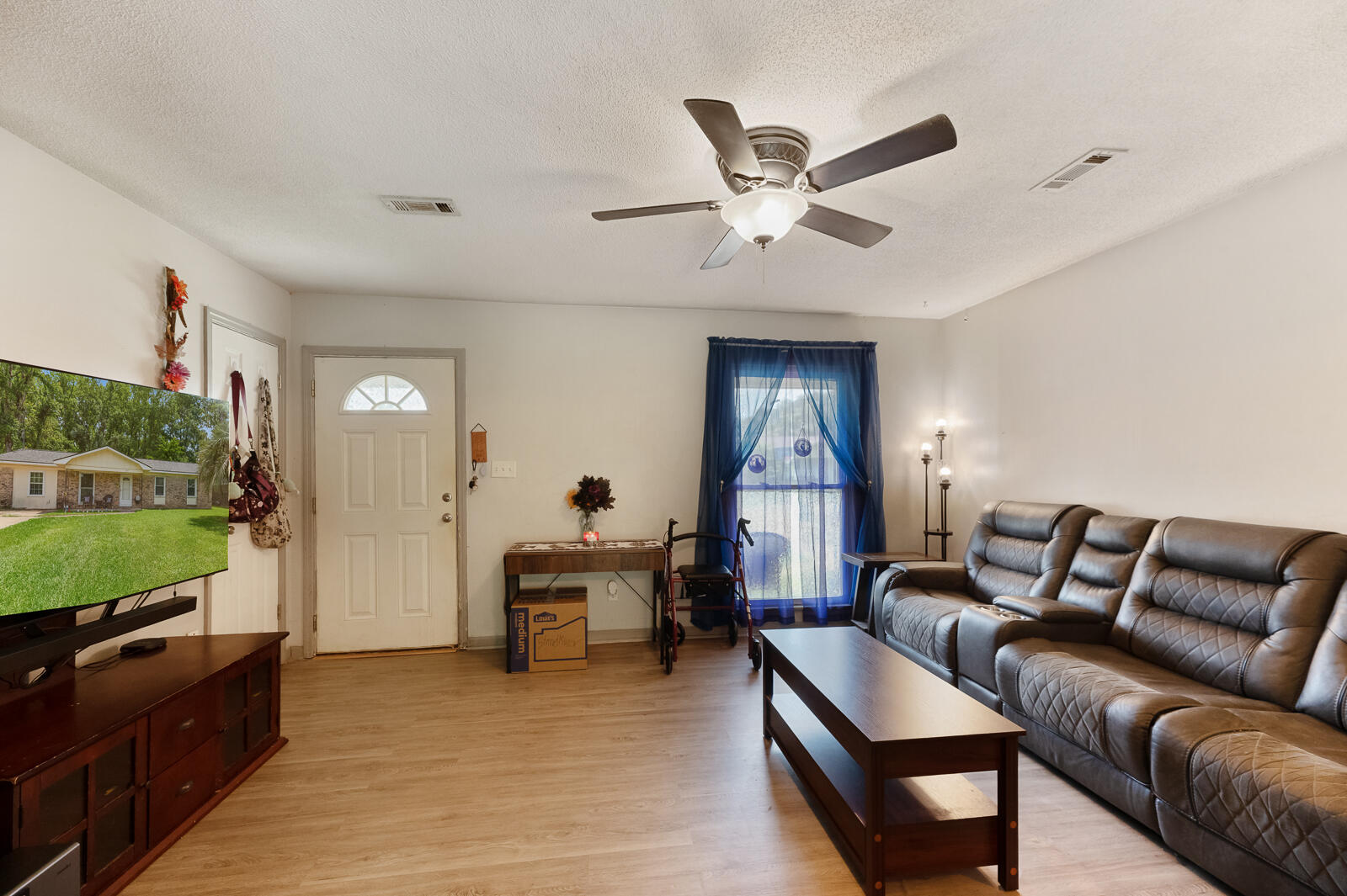 225 Arbor Road Summerville, SC 29485 - Photo 3 of 11 225 Arbor Rd (3 of 7) (1)