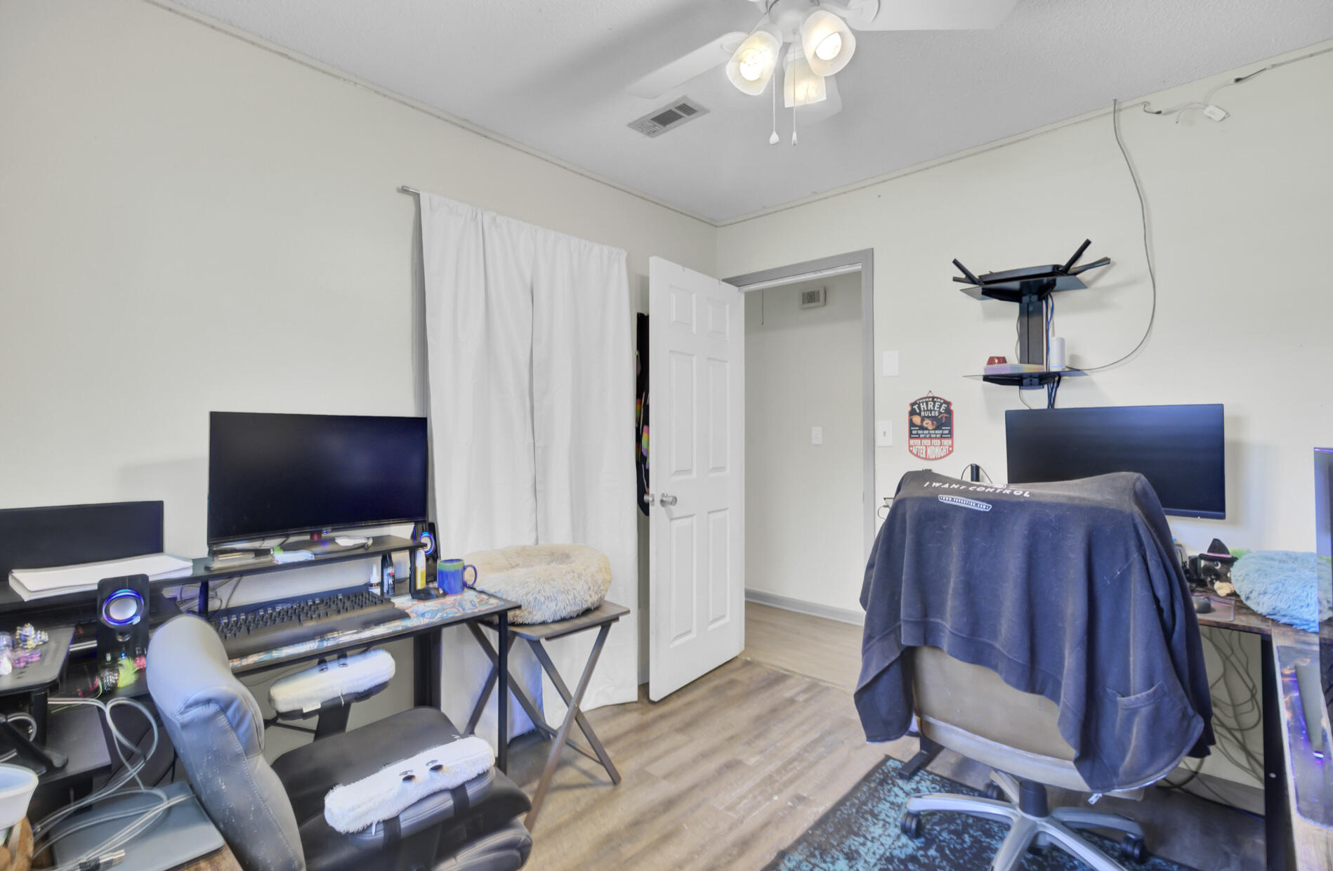 225 Arbor Road Summerville, SC 29485 - Photo 8 of 11 24