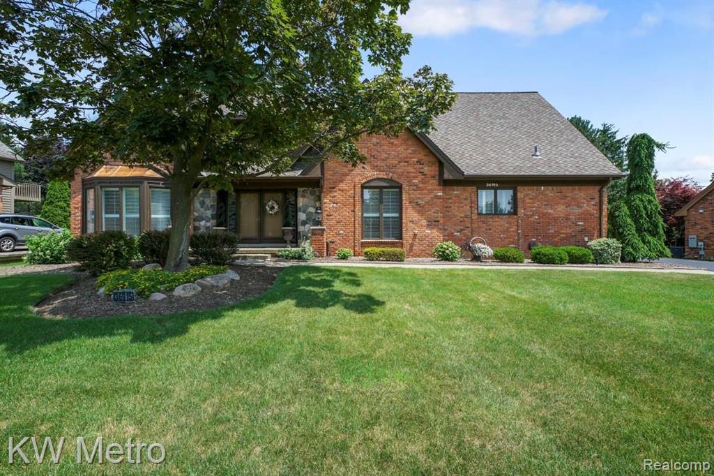 36915 Valley Ridge Drive Farmington Hills, MI 48331 - Photo 2 of 39