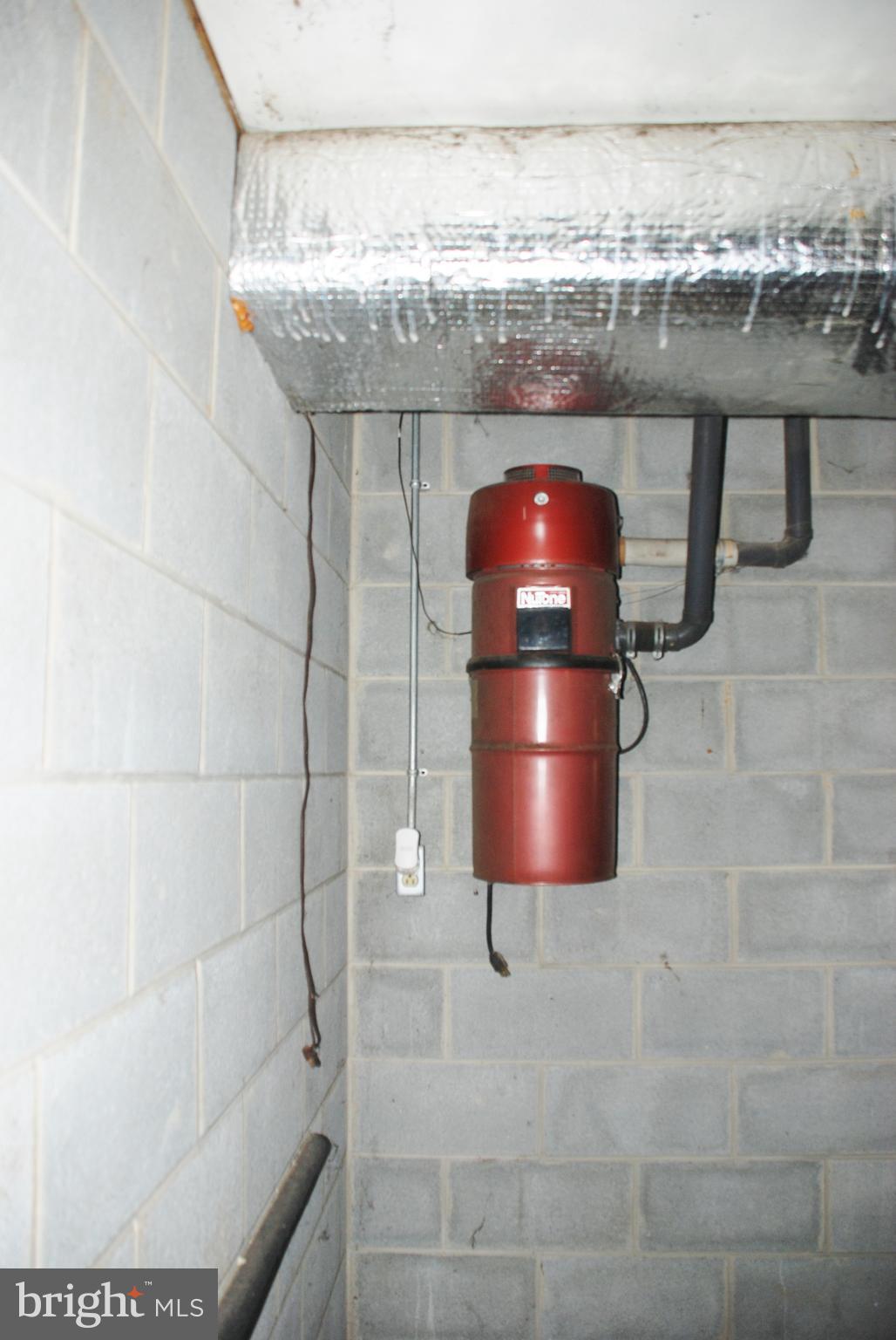 5971 Ridgeview Road Reva, VA 22735 - Photo 33 of 45 Central Vac w/main in garage