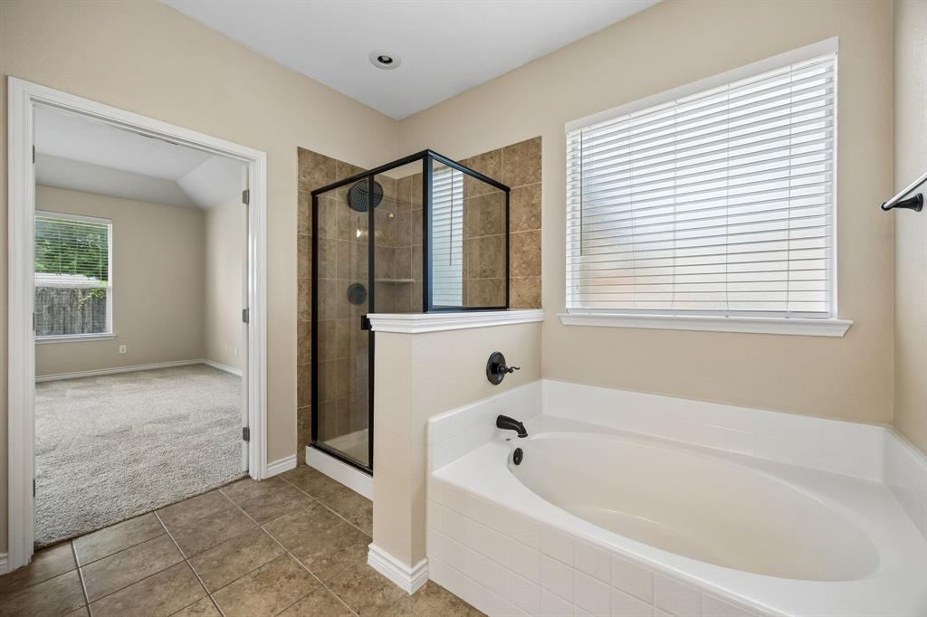 425 Corriente Trail Azle, TX 76020 - Photo 19 of 29