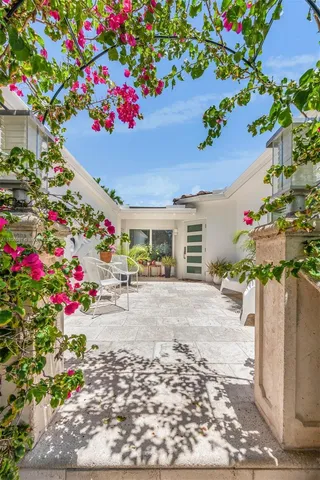 $1,695,000 | 9057 Emerson Avenue, Surfside, FL 33154