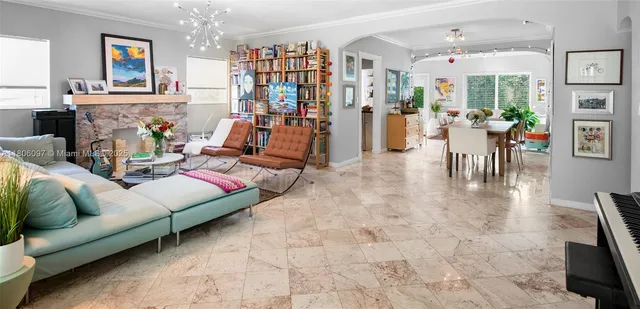 $1,695,000 | 9057 Emerson Avenue, Surfside, FL 33154