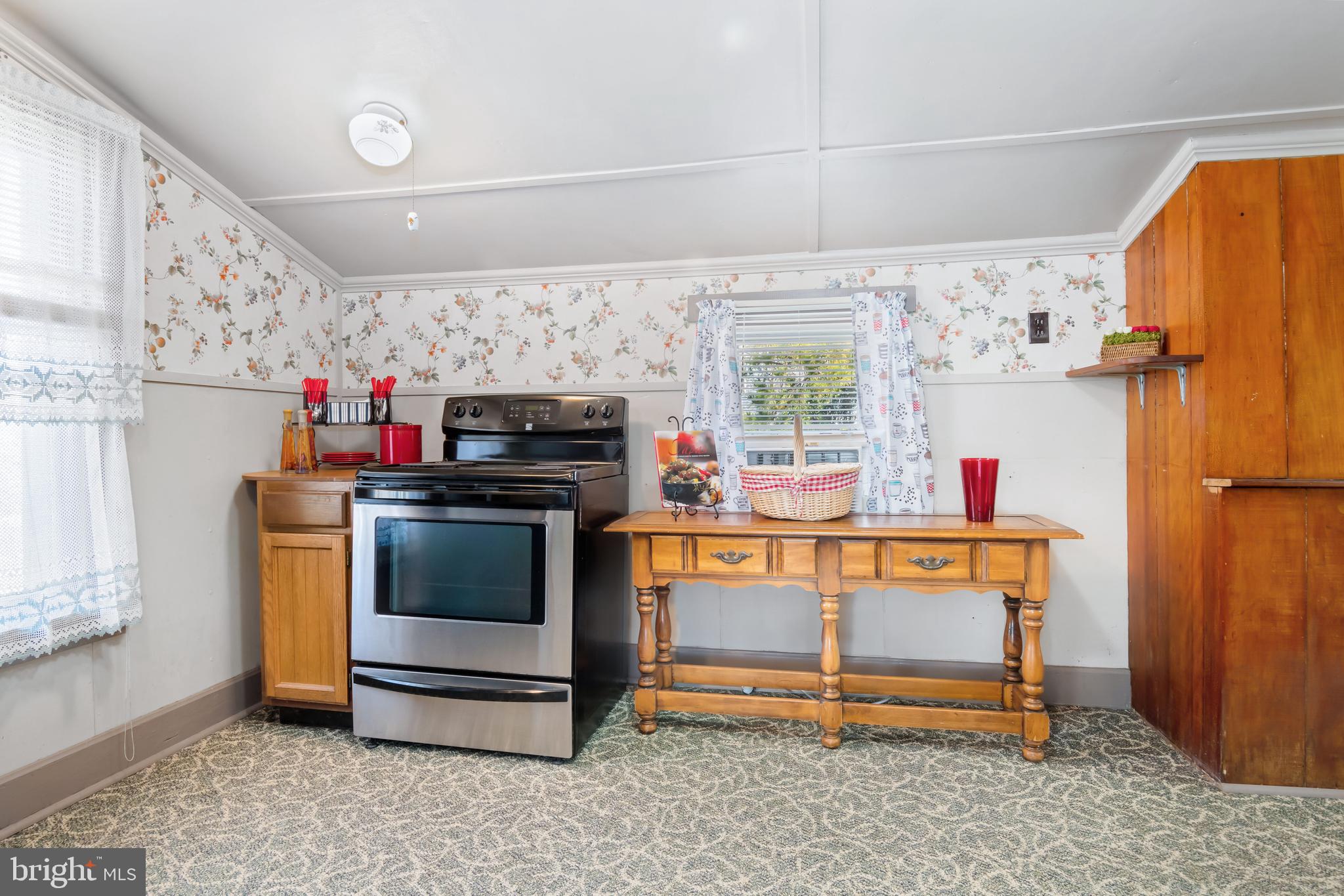 221 Riverview Road Stevensville, MD 21666 - Photo 12 of 39 Partial kitchen