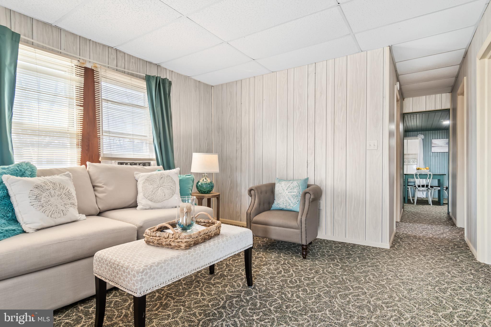 221 Riverview Road Stevensville, MD 21666 - Photo 17 of 39 Living rm