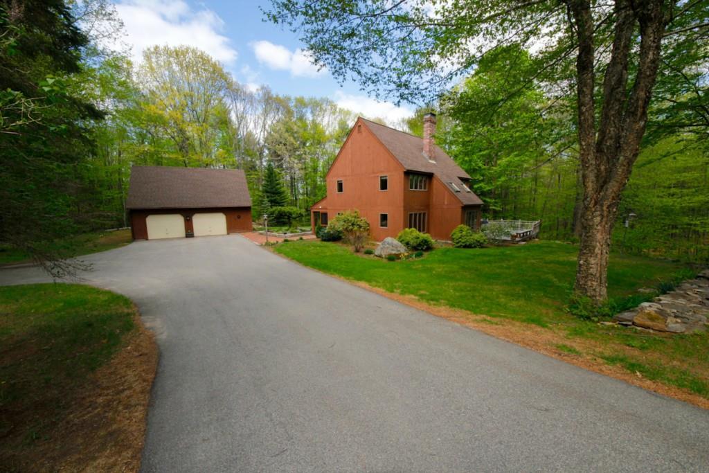 21 Country Lane Springvale, ME 04083 - Photo 1 of 30 Photo