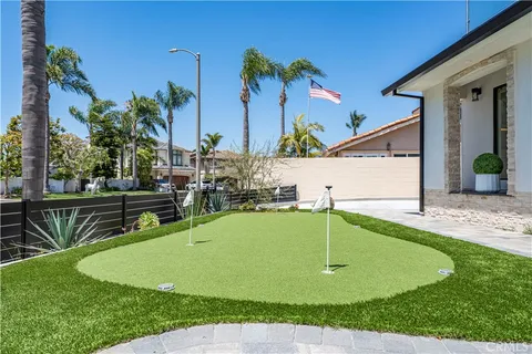 $4,315,000 | 16572 Carousel Lane, Huntington Beach, CA 92649