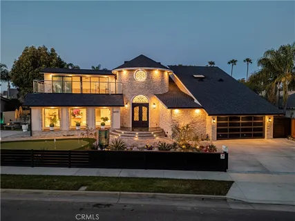 $4,315,000 | 16572 Carousel Lane, Huntington Beach, CA 92649