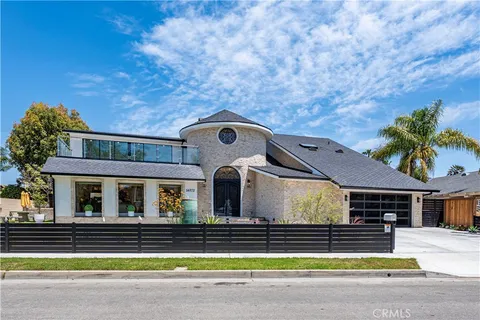 $4,315,000 | 16572 Carousel Lane, Huntington Beach, CA 92649