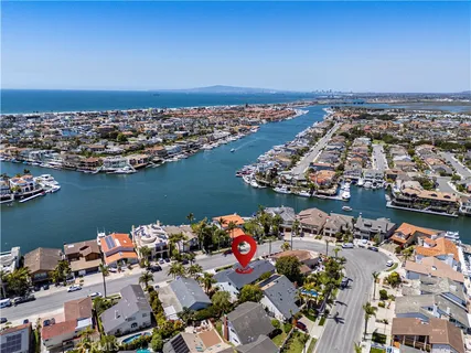 $4,315,000 | 16572 Carousel Lane, Huntington Beach, CA 92649