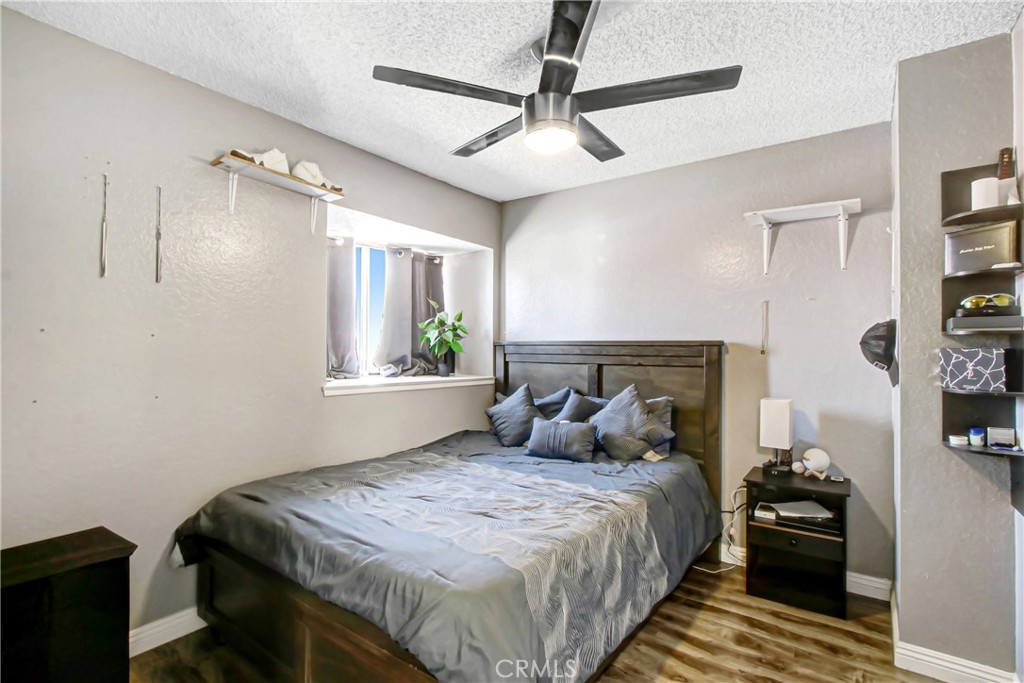 142 South Lamarr Street Rialto, CA 92376 - Photo 12 of 19 Upstairs 4th bedroom