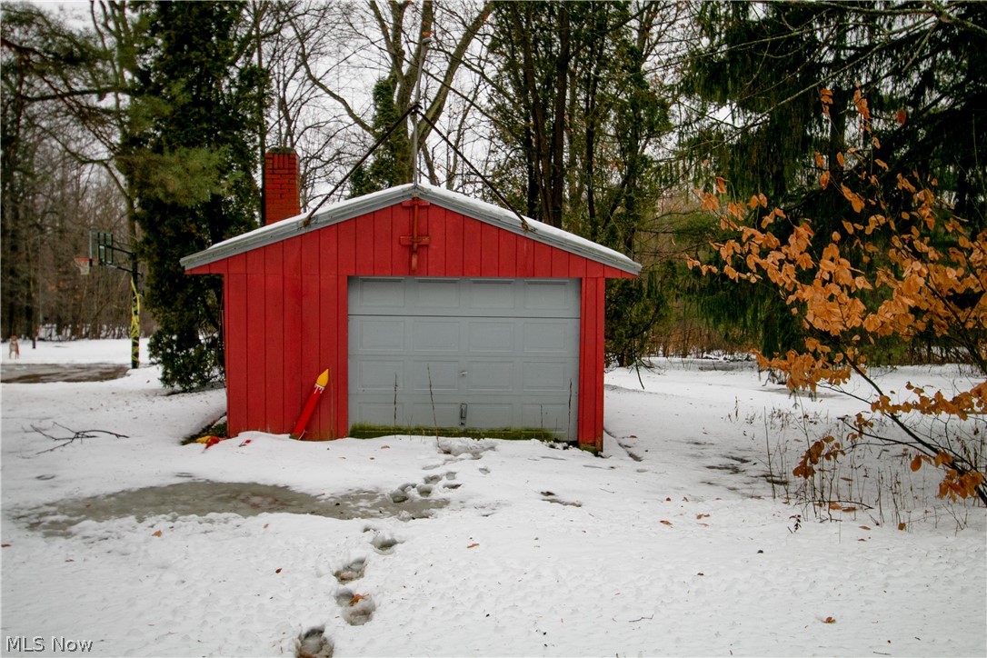 17406 Snyder Road Chagrin Falls, OH 44023 - Photo 27 of 34 Gallery Image 27