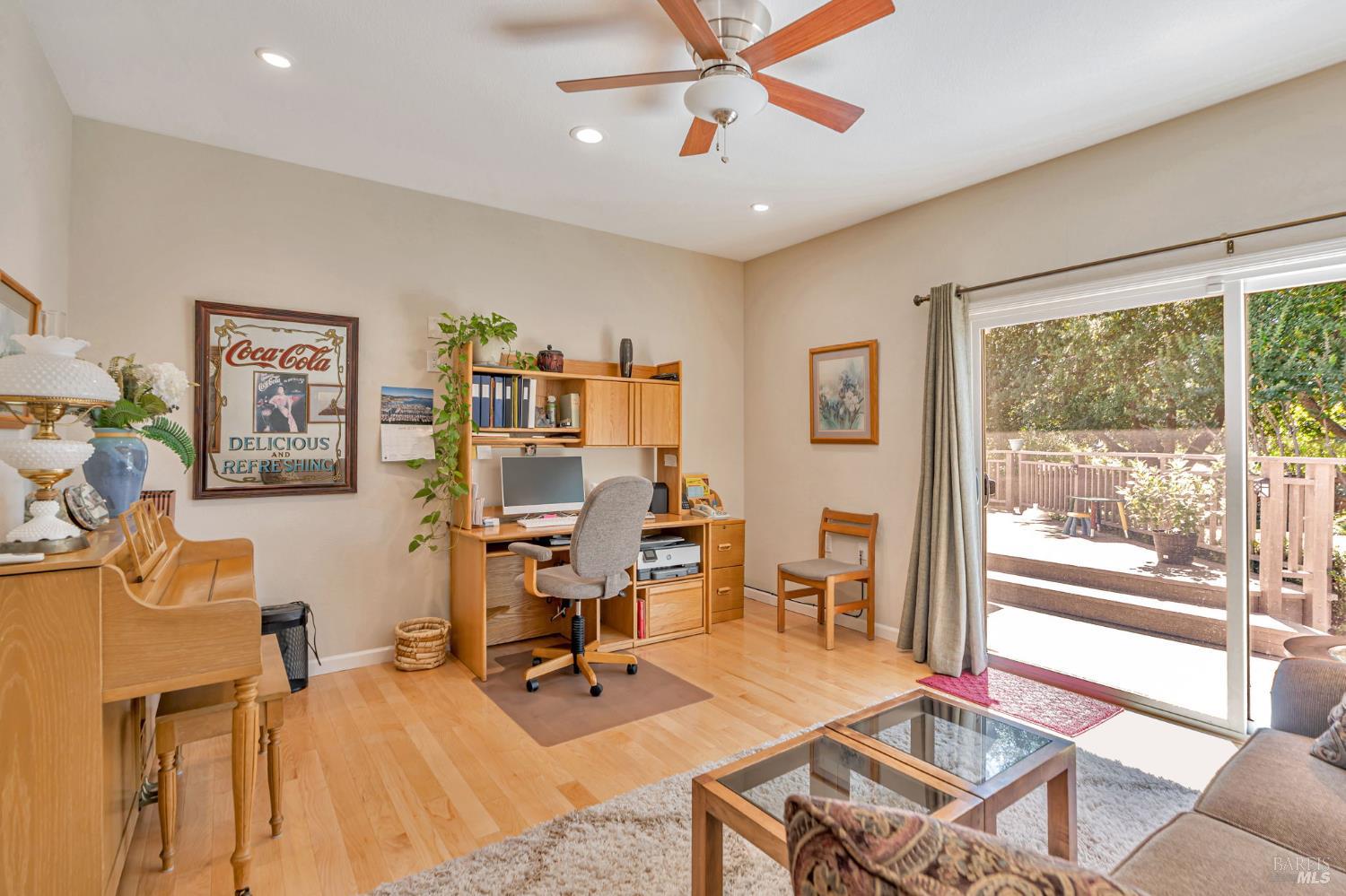 9489 Vinecrest Road Windsor, CA 95492 - Photo 19 of 59