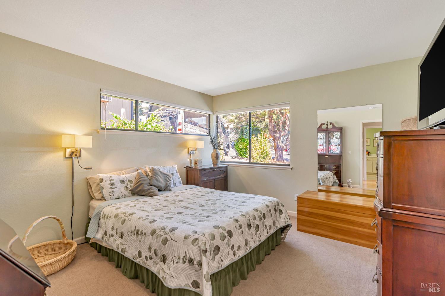 9489 Vinecrest Road Windsor, CA 95492 - Photo 28 of 59