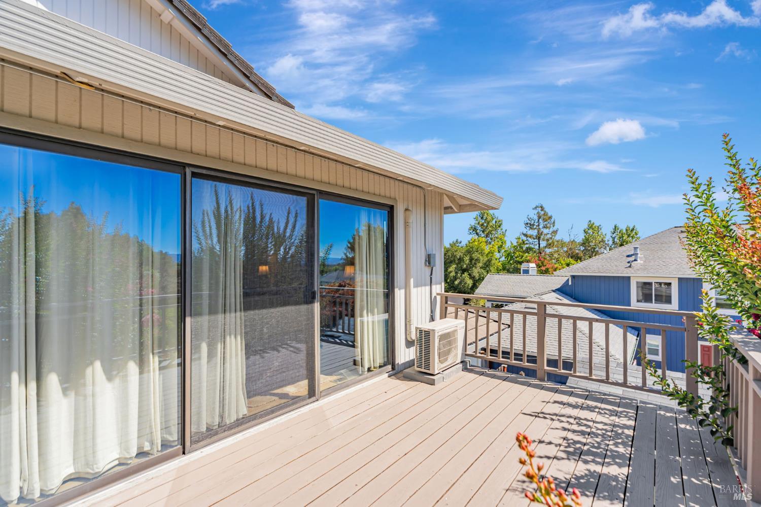 9489 Vinecrest Road Windsor, CA 95492 - Photo 36 of 59