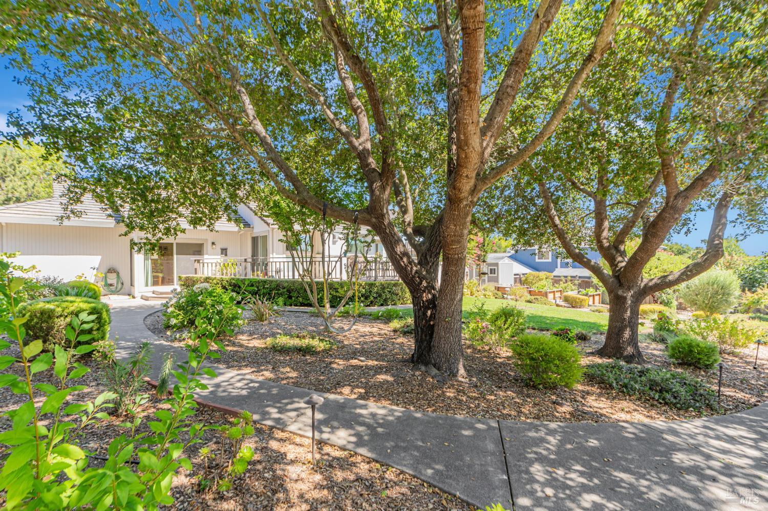 9489 Vinecrest Road Windsor, CA 95492 - Photo 41 of 59