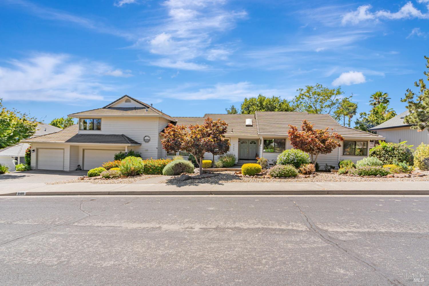 9489 Vinecrest Road Windsor, CA 95492 - Photo 6 of 59