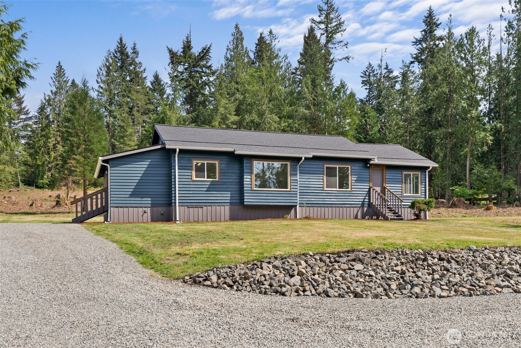 2054 Little Hanaford Road Centralia, WA 98531 - Photo 2 of 40