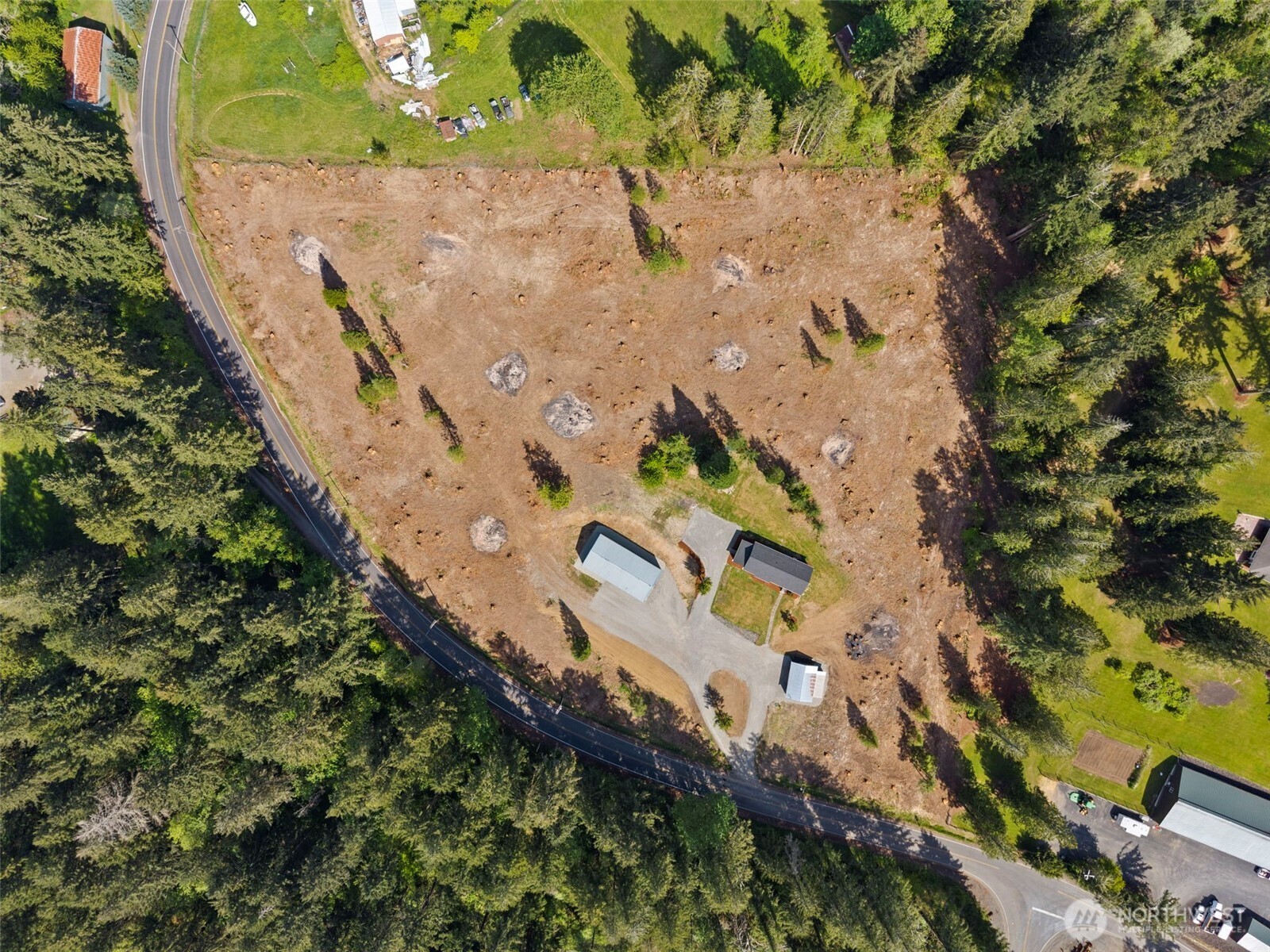 2054 Little Hanaford Road Centralia, WA 98531 - Photo 4 of 40