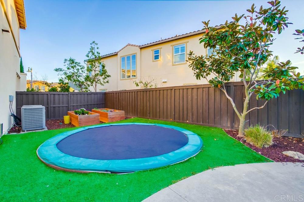 7177 Sitio Corazon Carlsbad, CA 92009 - Photo 12 of 41 a view of outdoor seating