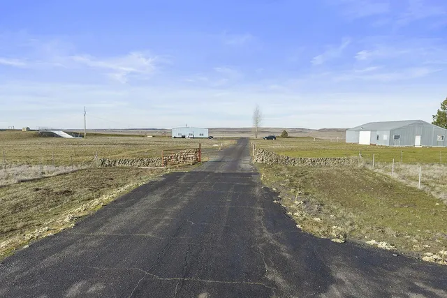 $1,450,000 | 50342 Brown Road, Sprague, WA 99032