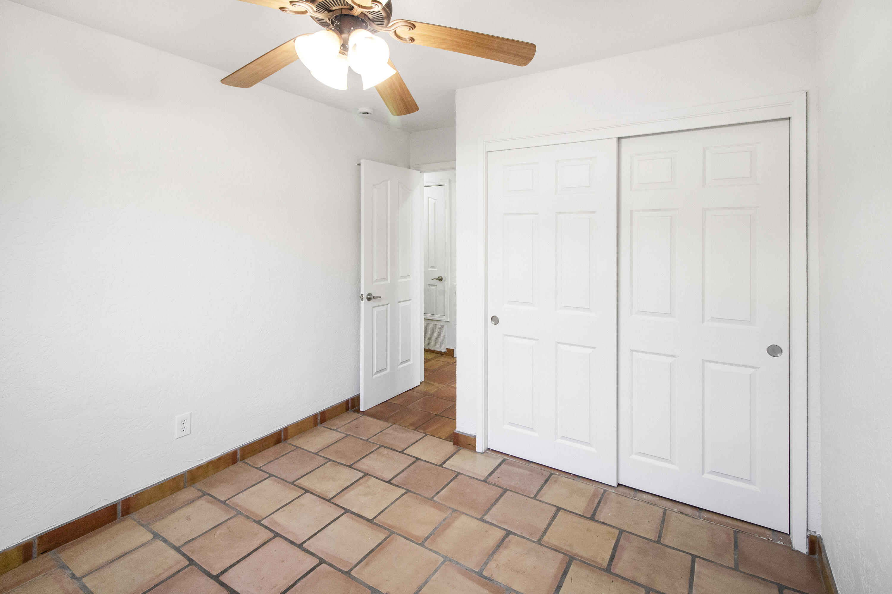 30628 Farr Road Visalia, CA 93291 - Photo 16 of 37 IMG_0105