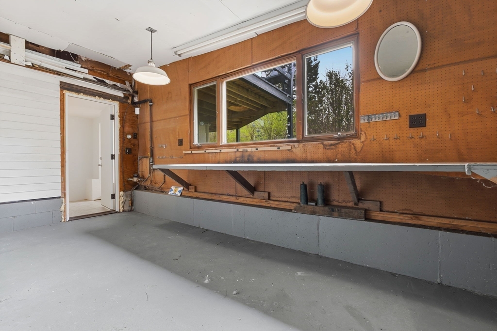 6 Mt Locust Place, Unit 2 Gloucester, MA 01930 - Photo 31 of 39