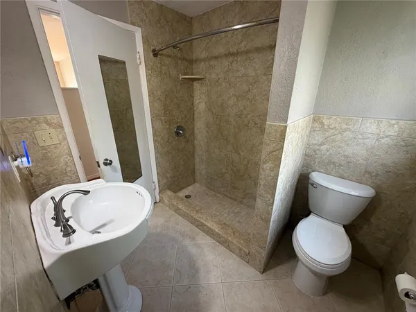 $1,395 | 321 Ribault Avenue, Daytona Beach, FL 32118