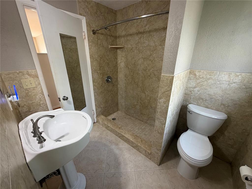 321 Ribault Avenue Daytona Beach, FL 32118 - Photo 7 of 8