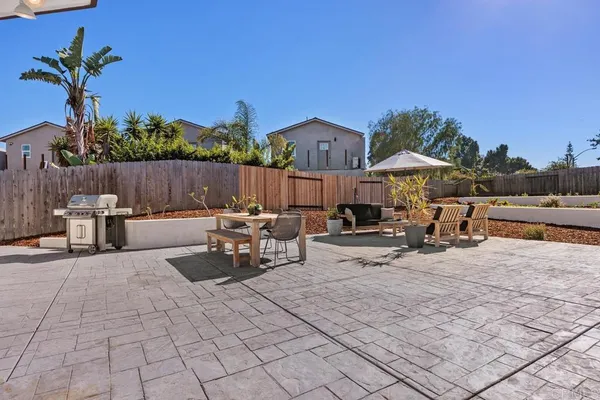 $2,100,000 | 4185 Combe Way, San Diego, CA 92122