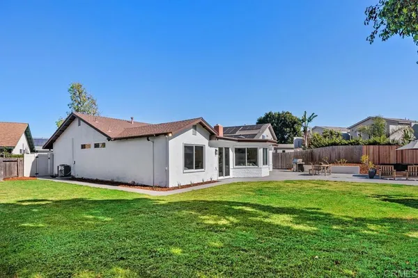 $2,100,000 | 4185 Combe Way, San Diego, CA 92122