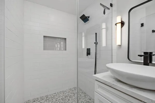 $2,100,000 | 4185 Combe Way, San Diego, CA 92122