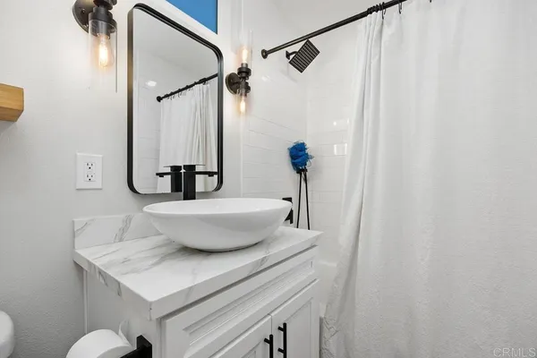 $2,100,000 | 4185 Combe Way, San Diego, CA 92122