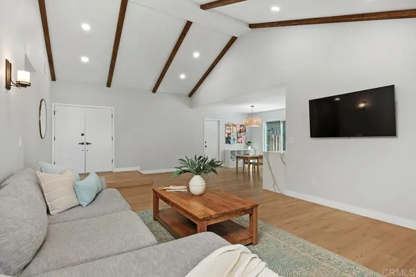 $2,100,000 | 4185 Combe Way, San Diego, CA 92122