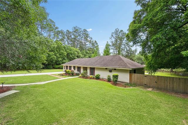 232 Chateau Drive Slidell, LA 70460 - Photo 4 of 36