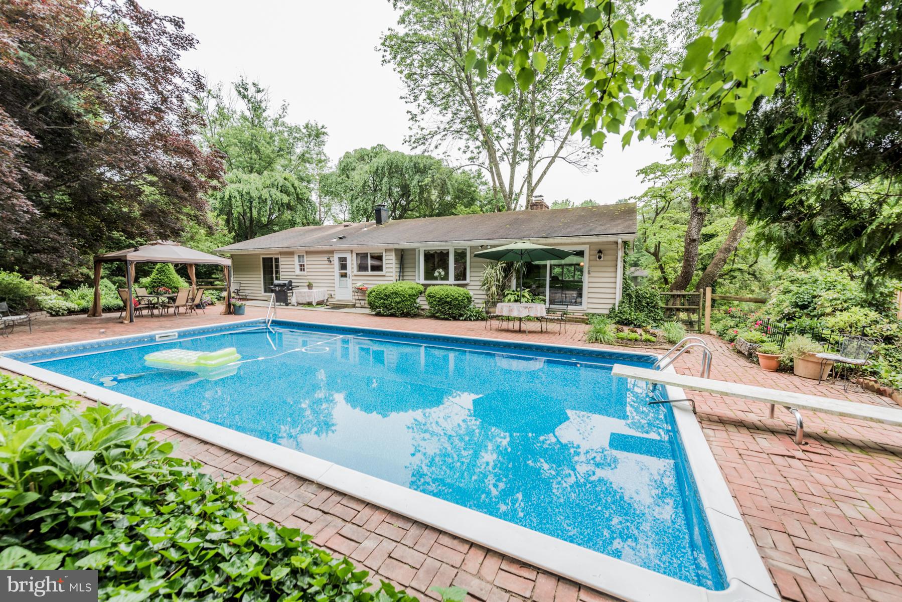 10022 Fox Den Road Ellicott City, MD 21042 - Photo 27 of 30 Patio and Pool