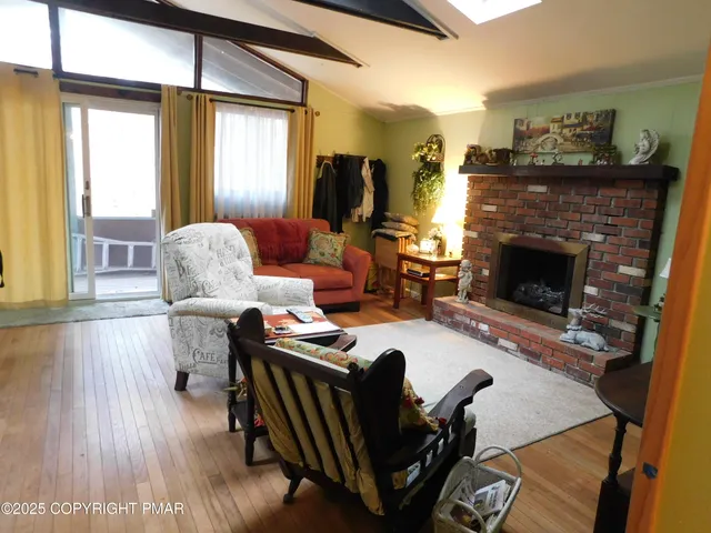 $164,900 | 151 Ottawa Trail, Pocono Lake, PA 18347