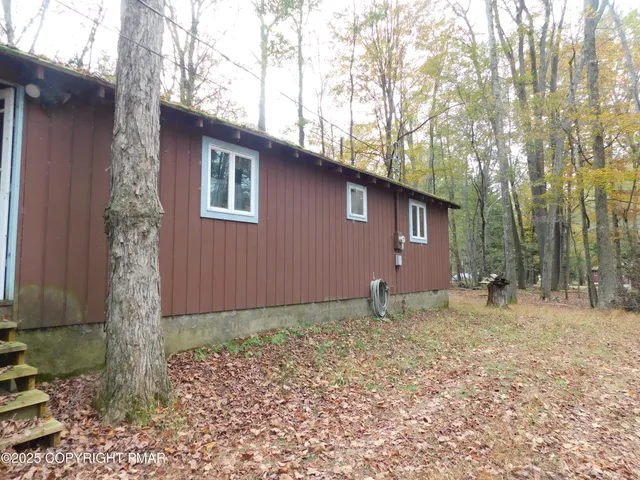 $164,900 | 151 Ottawa Trail, Pocono Lake, PA 18347