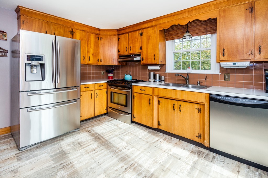 16 Allen Road Billerica, MA 01821 - Photo 19 of 29