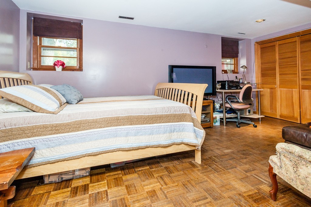 16 Allen Road Billerica, MA 01821 - Photo 5 of 29