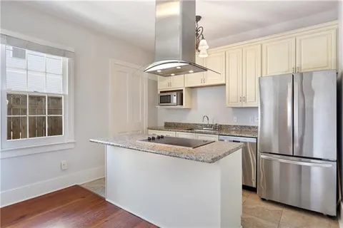 $1,650 | 1025 Melpomene Street, Unit 1A, New Orleans, LA 70130