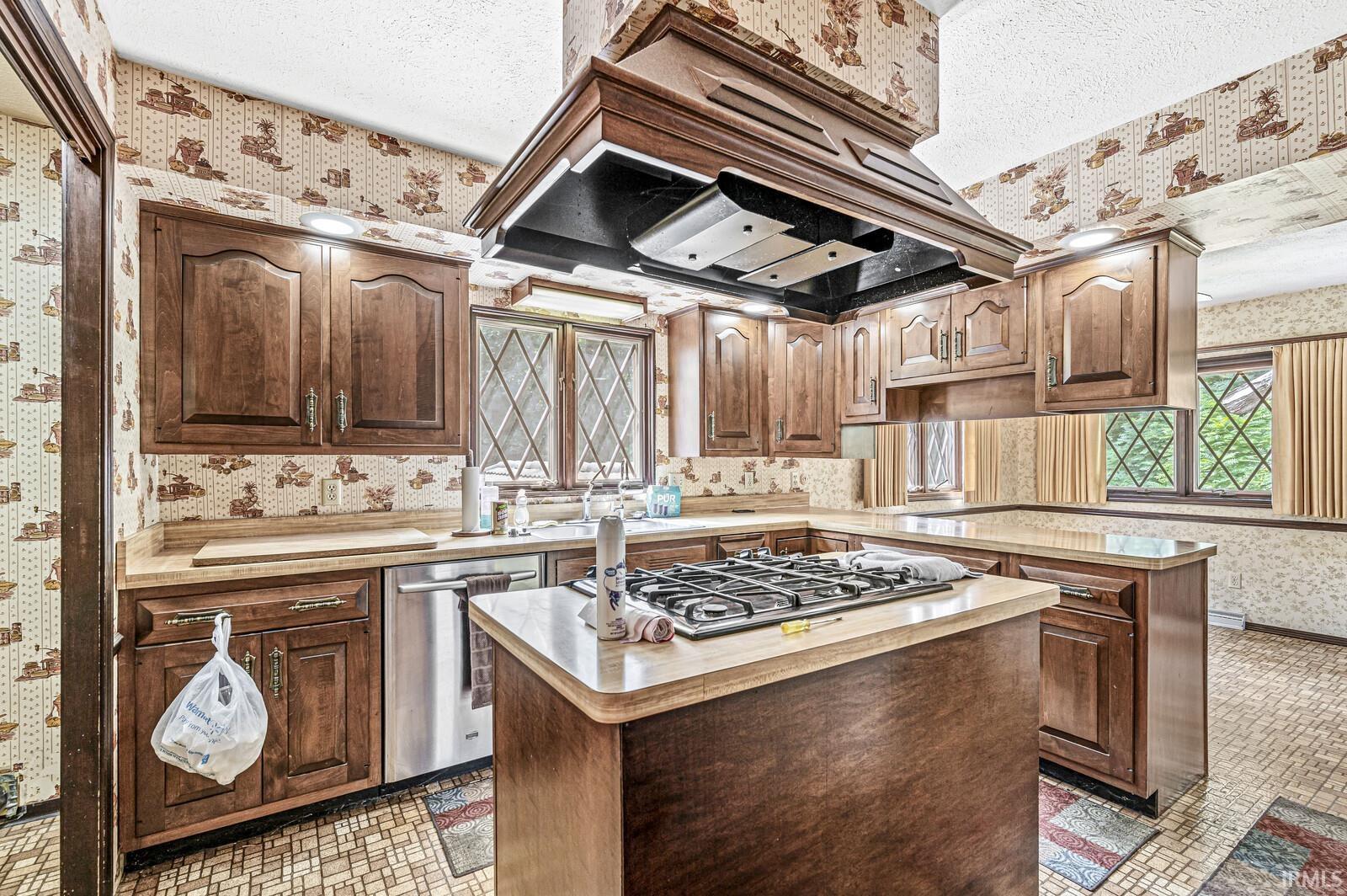 21960 West Ireland Road South Bend, IN 46614 - Photo 15 of 35 Gallery Image 15